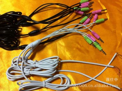 電腦音頻連接線選購指南 帶麥克風與耳機接口的二合一音頻線